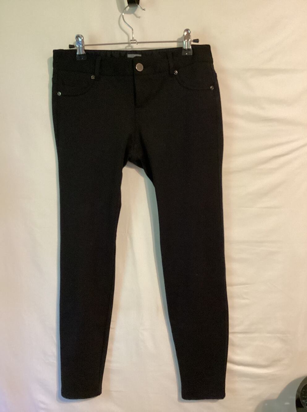 2521 Soho NY & Co Jeans Womens Size 2P Stretch Straight Leg Low Rise Black